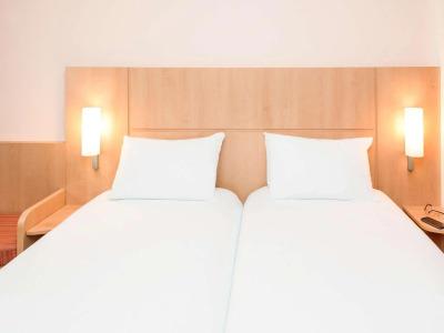 Ibis Karlsruhe Hauptbahnhof - 19