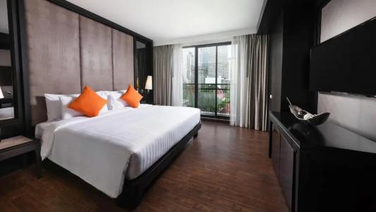 Mövenpick Sukhumvit 15 - 67