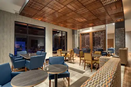 Holiday Inn Express & Suites Charlotte - South End by IHG - 43