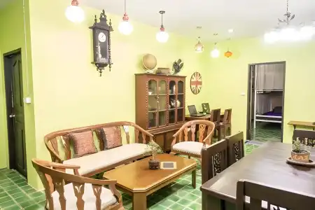 Plus Hostel Ayutthaya - 17