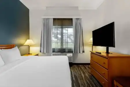 Clarion Suites Anchorage Downtown - 46