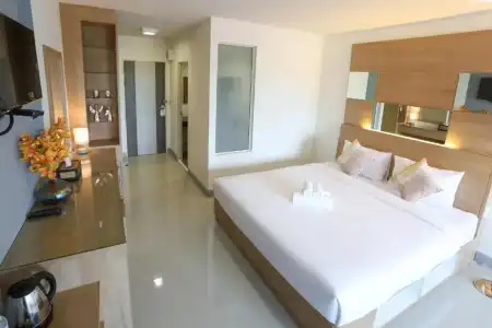 The Greenery Central Suites - 20