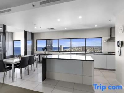 Ultra Broadbeach - 53