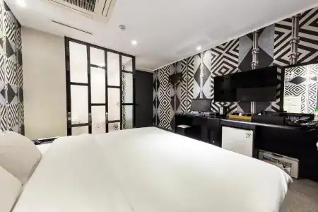 Cullinan Jongno - 129