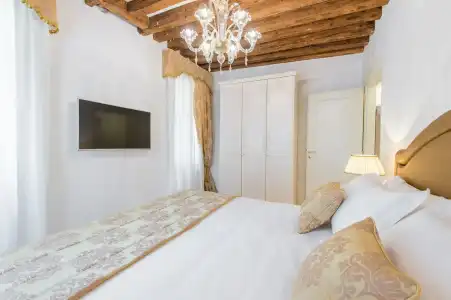San Teodoro Palace - Luxury Apartments - 18