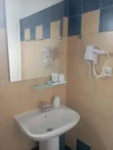 Toni's Guesthouse - 43