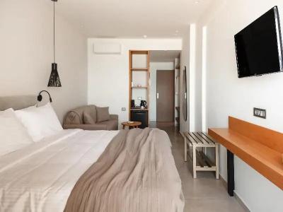 Batis Aero Beachfront Wellbeing - 85
