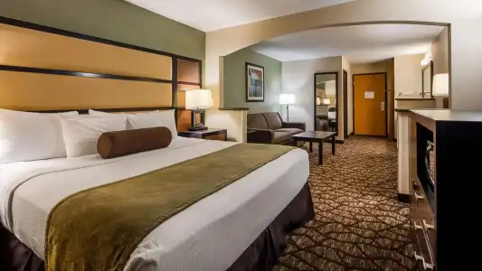 Best Western Plus Vancouver Mall Dr. & Suites - 42