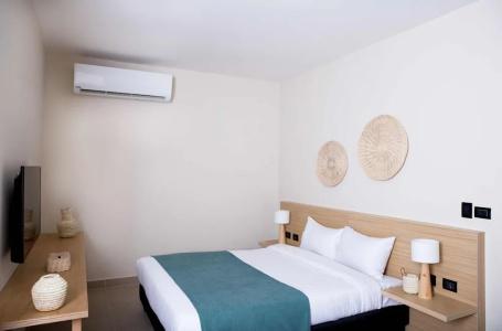 Redcon Suites - 272