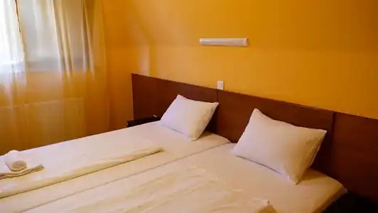 Attila Budapest - 11