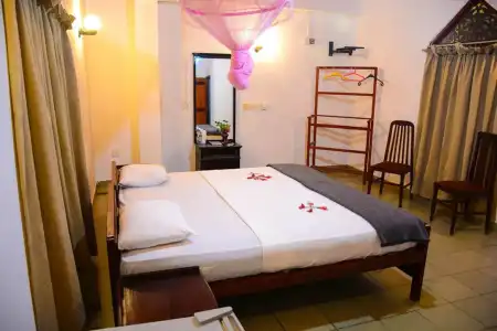 Shanthi beach resort - 2