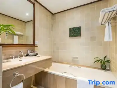 Chatrium Royal Lake Yangon - 292