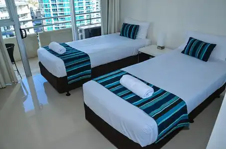 Zenith Ocean Front Apartments - 4