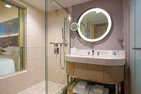 VEA Newport Beach, a Marriott Resort & Spa - 70