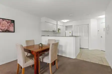 The Oasis Apartments - 33
