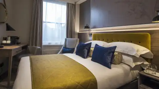 Sloane Place - 31