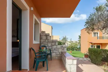 Dia Apts - 47