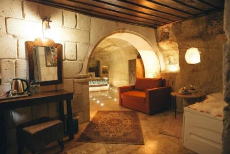 Tale Cave INN - 18