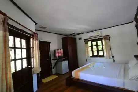 Alongkot Beach Resort Khanom - 37