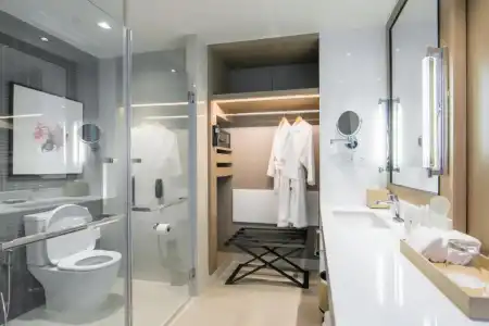 Holiday Inn & Suites Rayong City Centre by IHG - 53