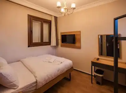 Grand Balyan & Restaurant - 1