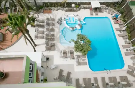 LIVVO Anamar Suites - 37