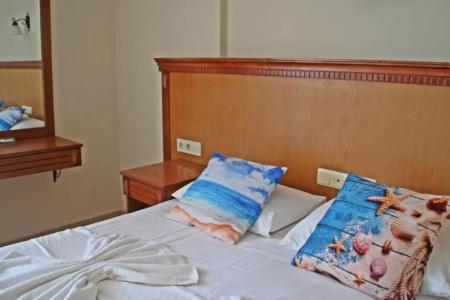 Rosy Suites - 104