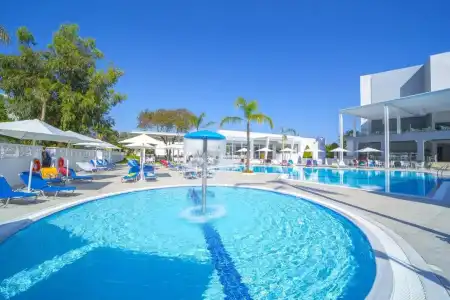 Oceanis Park - 45