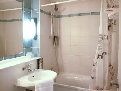 Hôtel Inn Design La Rochelle - 9