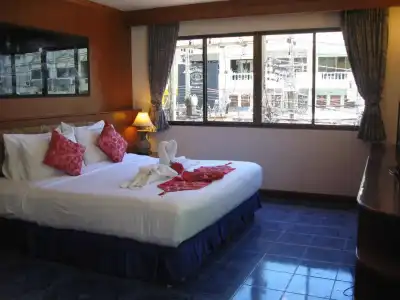 Vech Guesthouse Patong - 35