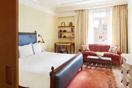 The Greenwich - 77
