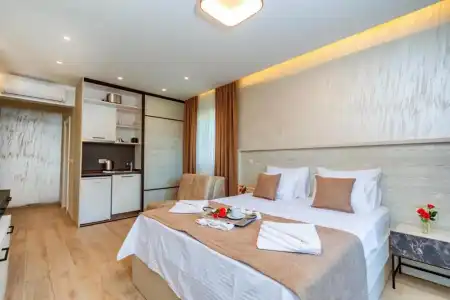 Luxury Apartments Queen - 96