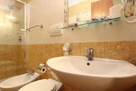 Adorasuite B&B - 8