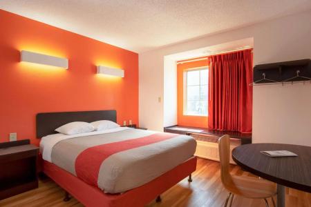 Motel 6 El Paso, TX - Southeast - 2