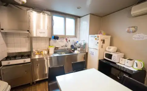 Beewon Guest House - Hostel - 18