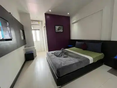 Colorize Boutique - 43