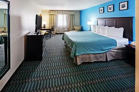 Country Inn & Suites by Radisson, Lubbock, TX - 16