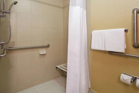 Courtyard Chesapeake Greenbrier - 38