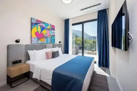 Royal Blue Resort & Residences - 7
