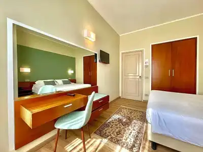 Brescia & Apartments - 35