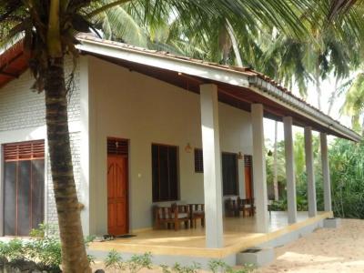Mangrove Beach Chalets - 22