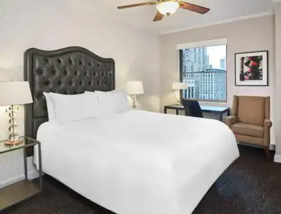 Tremont by SB at Chicago Magnificent Mile - 19