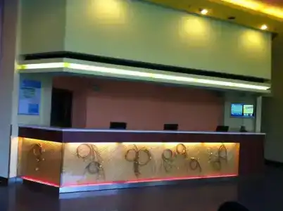 Yitel Hongqiao Airport - 1