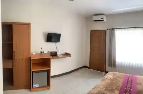 Kuta Suci Guest House - 43