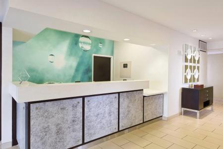 SpringHill Suites Phoenix North - 10