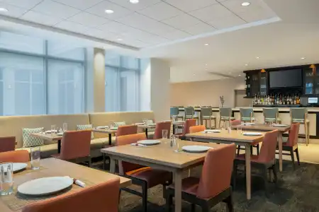 Hilton Garden Inn Daytona Beach Oceanfront - 35