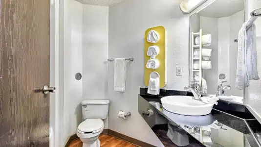 Motel 6 Killeen, TX - 9