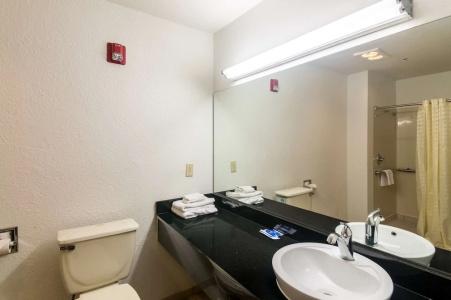 Motel 6 Oklahoma City OK - 73