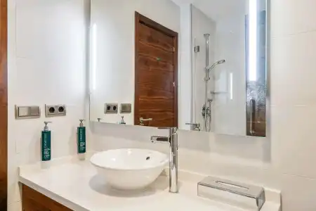 Hilton Garden Inn Sevilla - 8