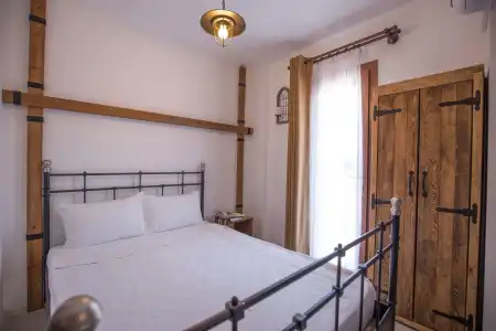 Menendi Otel - 4